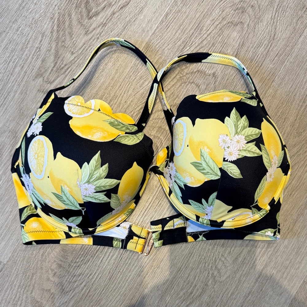 Shade and shore bikini top with cross back lemons size 38 DD orange